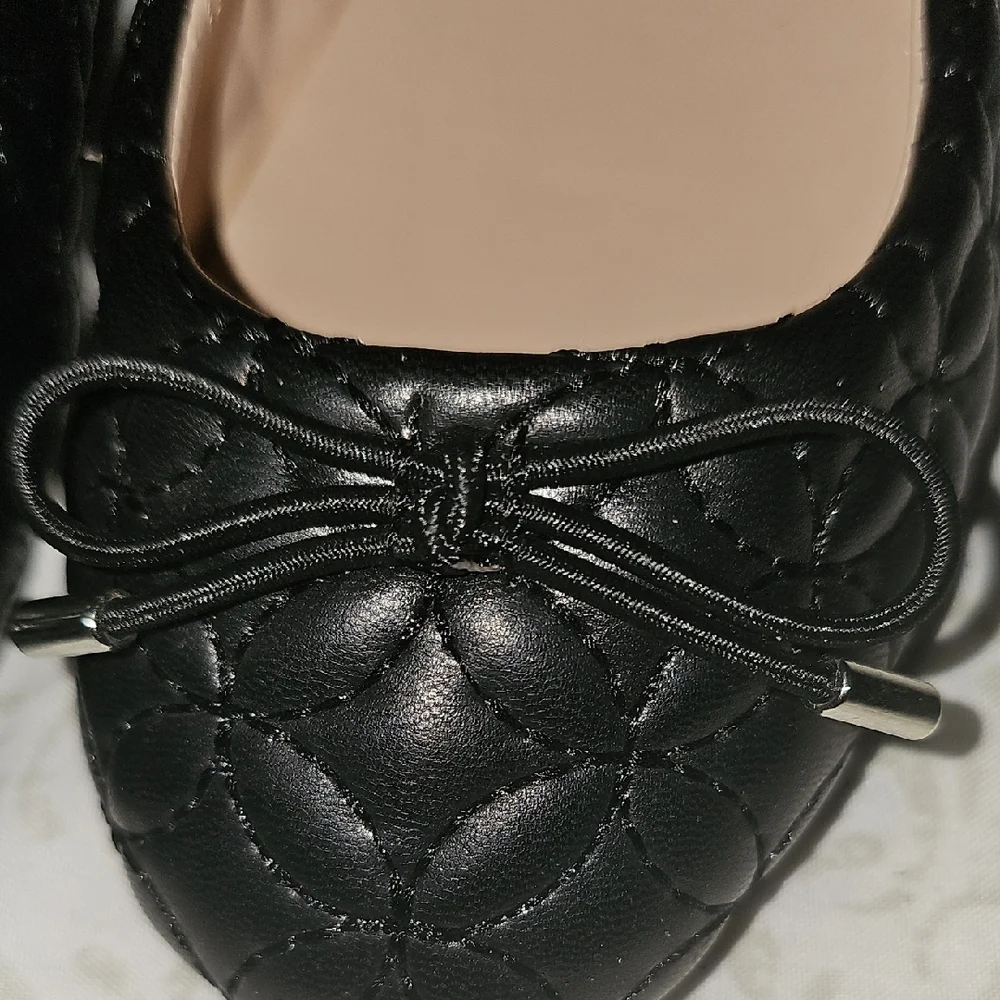 ALDO NWOT Girls Black Quilted Ballet Flats Size 11
